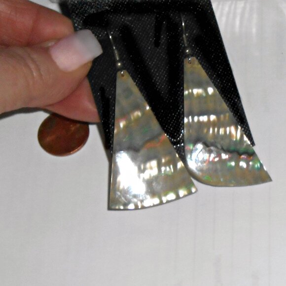 Vintage Abalone Shell Flare Earrings - Picture 3 of 12